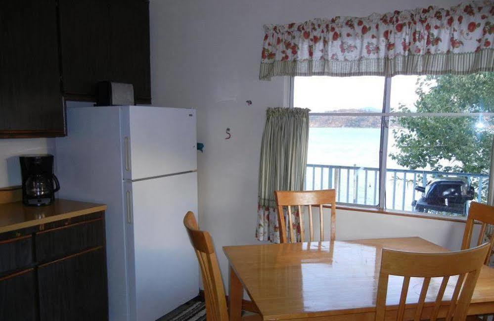 Blue Fish Cove Resort Clearlake Oaks Exterior foto